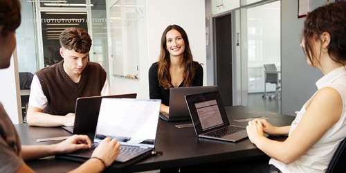 Data science studerende arbejder